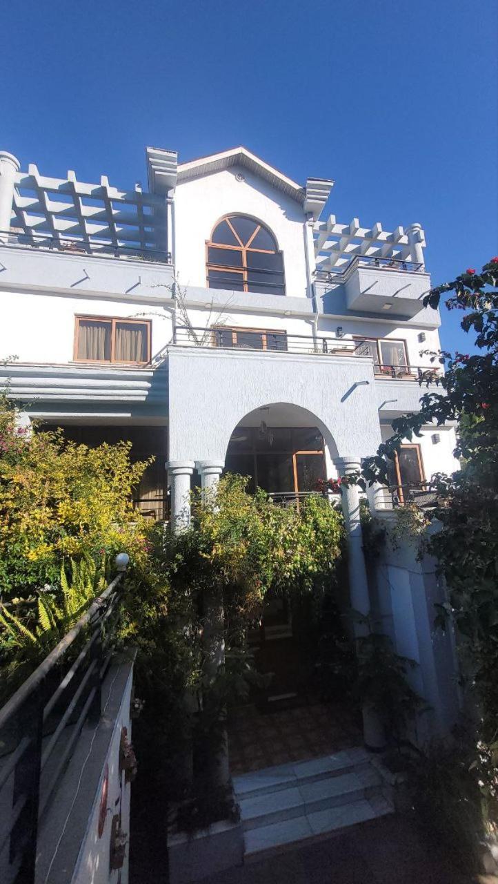 Inn Of The Four Sisters Gondar Exterior foto